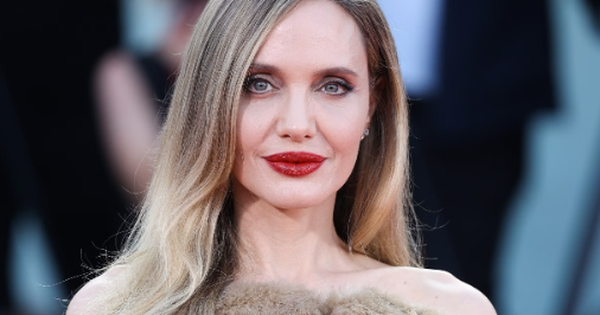 Angelina Jolie rao bán biệt thự gần 30 triệu USD, chuẩn bị rời Hollywood