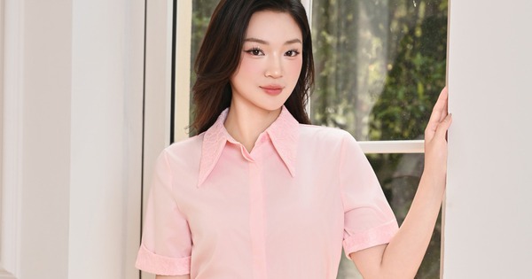 Tự tin, sang trọng hơn khi diện sơ mi lụa, sơ mi tay bồng