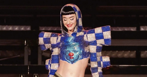Katy Perry bị chê 'hết thời' sau khi được mời biểu diễn tại lễ khai mạc World Cup