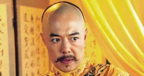 'Càn Long' Trương Thiết Lâm phải ngồi xe lăn ở tuổi 69