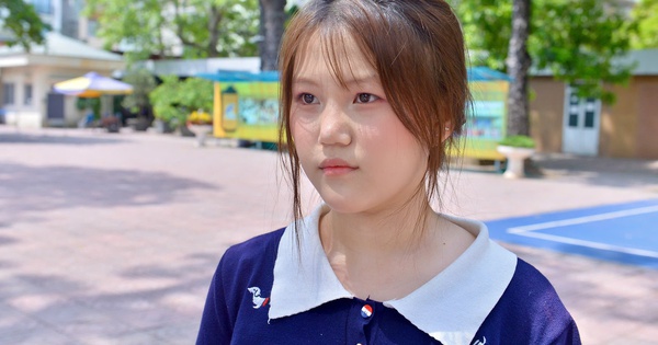 Sĩ tử Hà Nội hồi hộp trước ngưỡng cửa cuộc đời