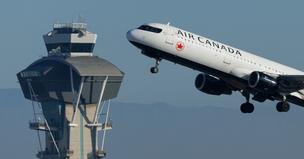 Khởi tố cựu phi công Canada làm cơ trưởng ‘chui’ suốt 16 năm