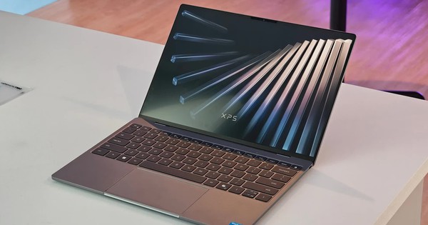 Laptop Windows giá rẻ tìm lại 'ánh hào quang'