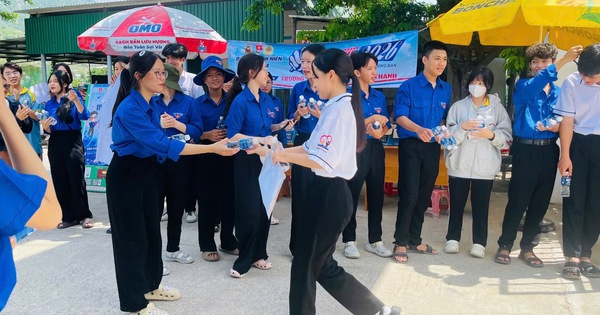 Thí sinh gặp tai nạn trên đường đi thi, được đề ng