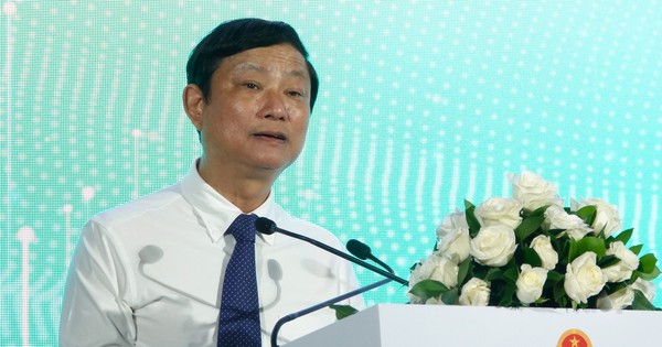 Chủ tịch HĐND TP.HCM Võ Văn Minh: Tránh xung đột nội vùng trong quy hoạch tổng thể
