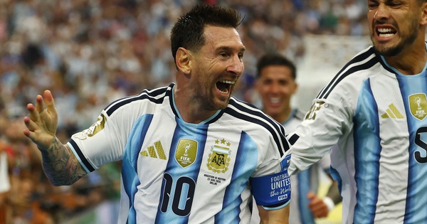 Messi đảo ngược tình thế trong cuộc đua Vua phá lưới World Cup: Bỏ xa Ronaldo, kém một người