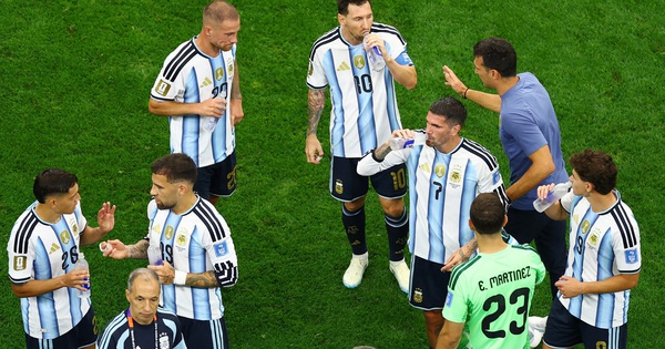 Messi răm rắp tuân lệnh, không bao giờ &lsquo;cãi&rsquo; HLV Scaloni nửa lời, đủ tuyệt kỹ đấu... World Cup 2030