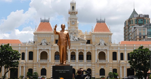 Ho Chi Minh City Marks 50 Years Since Renaming, Highlighting Institutional Breakthroughs and Development