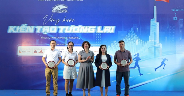 4.000 VĐV tranh tài sôi nổi giải chạy Báo Xây dựng 2026