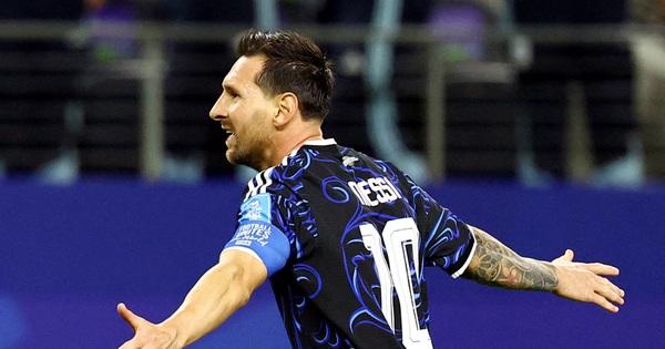 Argentina đáng sợ nhất khi không cần phụ thuộc vào... Messi