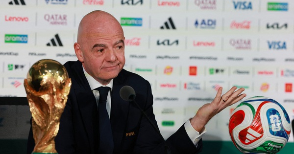 Chủ tịch FIFA di chuyển hàng chục nghìn km, 'phân thân' tại World Cup 2026?
