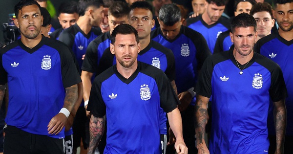Messi và Ronaldo bất ngờ có cùng thông điệp, thách nhau trận chung kết World Cup?