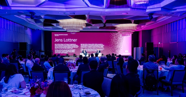 CEO Techcombank Jens Lottner: Tái định nghĩa lợi thế cạnh tranh nhờ chiến lược ‘AI-first’