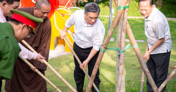 Ho Chi Minh City Launches Green Campaign with Tree Planting and Waste Reduction Initiatives