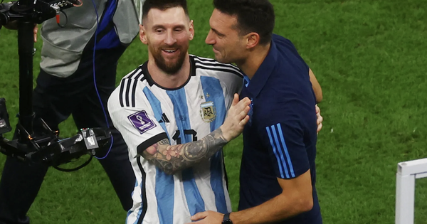 HLV đội tuyển Argentina tiết lộ sự thật gây sốc về 'quyền lực' của Messi