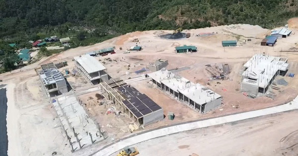 Dựng trường dưới nắng gió biên cương Quảng Trị