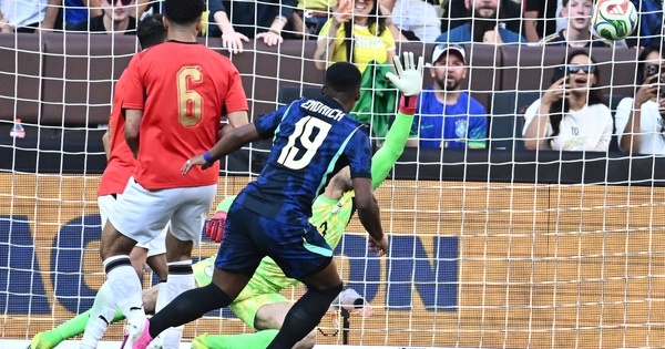 Endrick ghi bàn cho Brazil, lập tức cảm ơn HLV Ancelotti