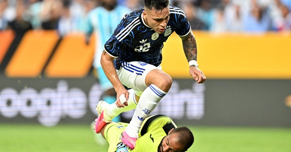 Ba nhà vô địch World Cup của Argentina nguy cơ bị loại, Laut