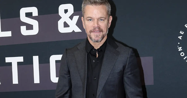 Matt Damon phơi bày góc tối gia đình sau nhiều năm