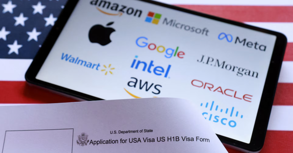 Thẩm phán Mỹ: Ông Trump nâng phí thị thực H-1B lên 100.000 U