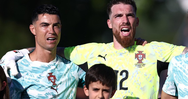 Động đất ở khu vực đội tuyển Bồ Đào Nha rèn quân: Ronaldo th