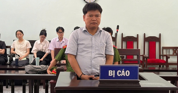 Cựu kế toán trưởng CDC Huế nhận 268 triệu đồng tiề