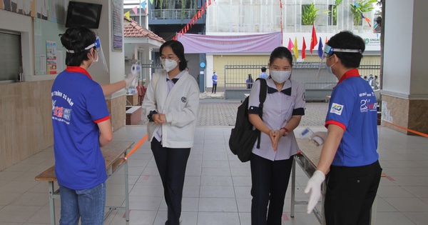 Ký ức về kỳ thi tốt nghiệp THPT giữa đại dịch