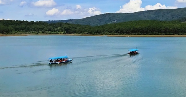 Đề xuất thêm bến thuyền, sân bay trực thăng để du lịch hồ Tu