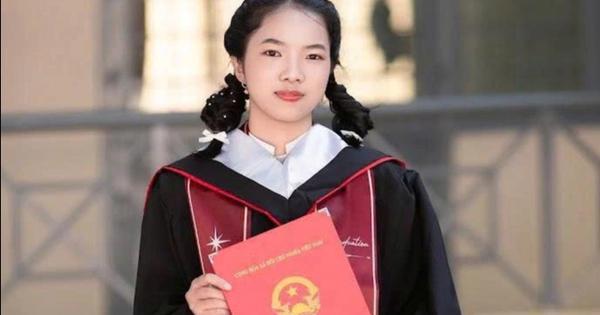 Thủ khoa khối B 30 điểm: Vẫn dùng mạng xã hội, tìm đến AI những khi cần