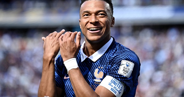 Đua phá lưới World Cup hấp dẫn nhất lịch sử: Messi và Mbappe quá hay, Ronaldo 'mất tích'