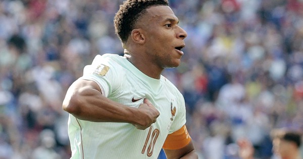 Pháp có hàng công mạnh nhất lịch sử: Mbappe chưa hài lòng vì lý do đặc biệt