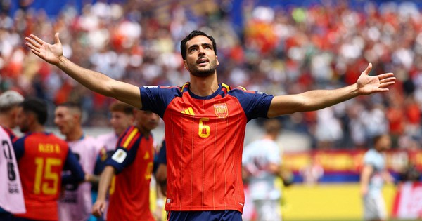 Tiền vệ Merino đưa Tây Ban Nha vào tứ kết: 'Siêu dự bị' lợi hại nhất World Cup 2026, anh là ai?