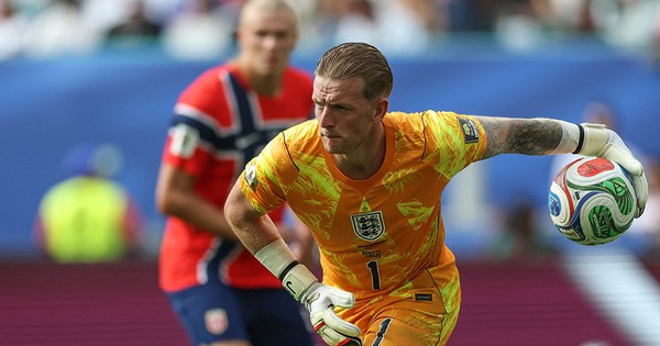 Cần công bằng hơn với Jordan Pickford