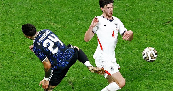 Đội tuyển Anh lập kỷ lục tồi tệ nhất World Cup thế kỷ 21