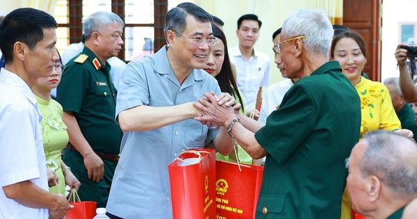 Vietnam Honors War Veterans Ahead of Martyrs Day, PM Pledges Continued Support