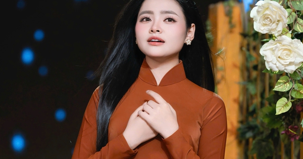 Ca sĩ Thu Hường 20 tuổi: Thủ khoa thanh nhạc, giữ vững bolero
