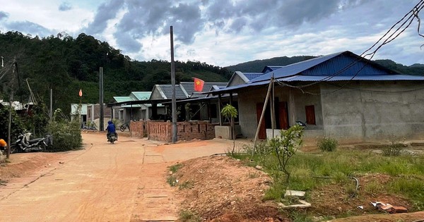 Resurrection at the Foot of A Tuong Hill