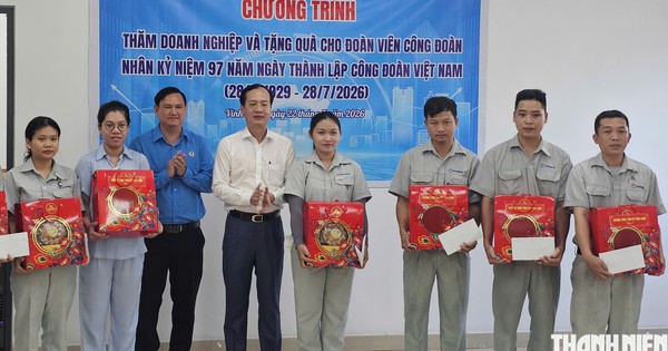 Vinh Long Chairman Pledges Support for Business Development and Worker Welfare