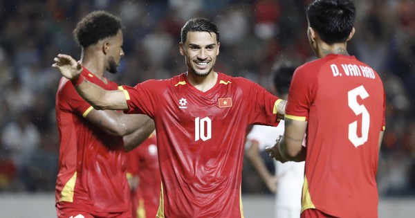 Đội tuyển Việt Nam trình làng lối tấn công đẹp mắt nhất lịch sử ở ASEAN Cup?