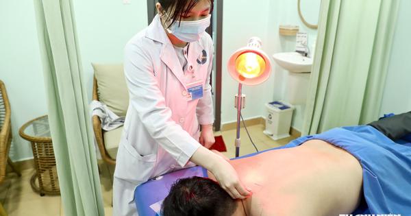 Traditional healers, inherited remedies key to Vietnam's medical strategy