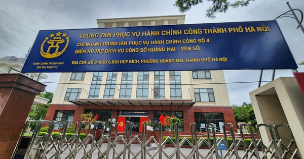 Hanoi public service branch suspends Saturday work citing low demand