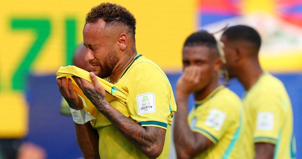 Neymar cay đắng nói lời chia tay đội tuyển Brazil: &lsquo;Tôi đã cố gắng, giờ mọi chuyện đã kết thúc...&rsquo;