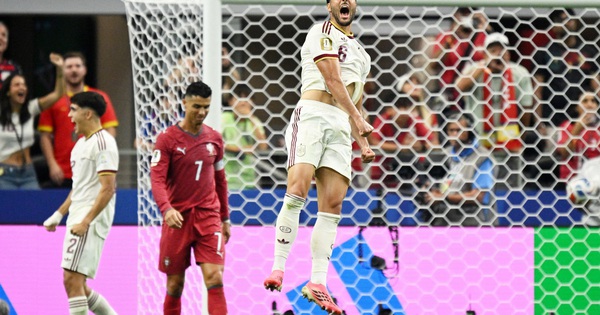 Bồ Đào Nha 0-1 Tây Ban Nha: 'Bò tót' vào tứ kết, Ronaldo tiếp tục lỗi hẹn với World Cup