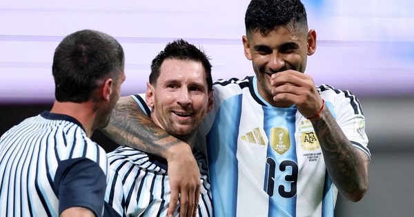 Đội tuyển Argentina lên phương án nóng đấu Thụy Sĩ, Messi vẫn muốn... sút phạt đền