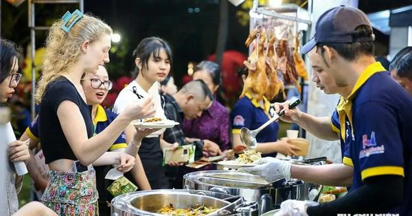 Một thành phố ở Việt Nam xếp top 1 thế giới về ẩm thực đường phố