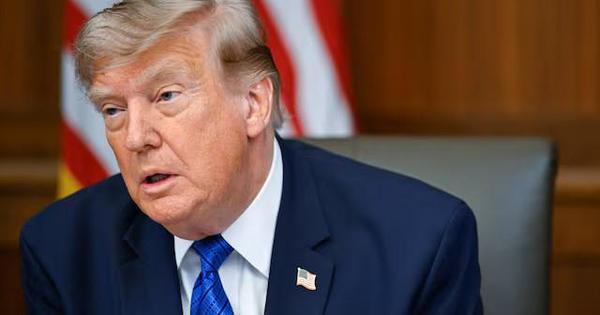 Tổng thống Trump tiếp tục 'tăng cược' vào ván bài Iran
