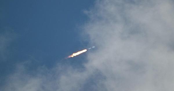 Tên lửa SpaceX sắp đâm vào mặt trăng