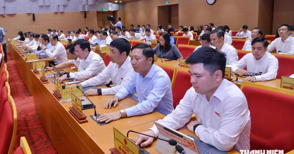 Hà Nội miễn nhiệm chức ủy viên UBND thành phố với 11 người đứng đầu sở, ngành