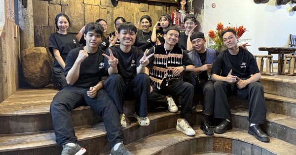 Đi Tây Bắc chưa được, giới trẻ TP.HCM tìm đến quán cà phê này