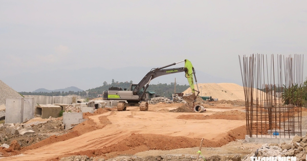 Khánh Hòa: Một công ty được cấp phép khai thác hơn 1,24 triệu m³ đất để phục vụ 6 dự án